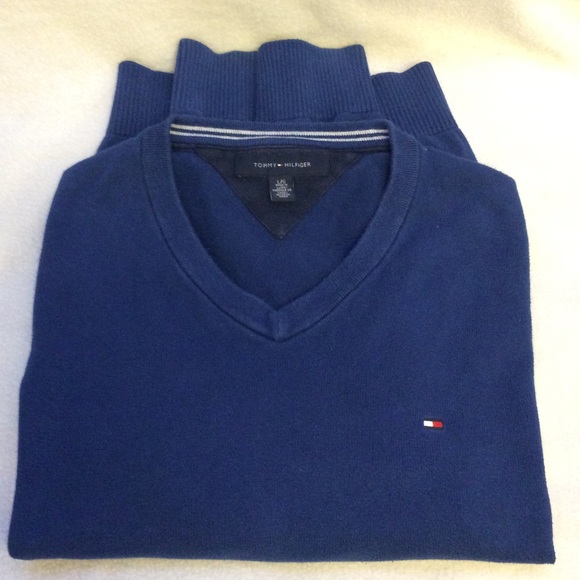 Men’s Tommy Hilfiger long sleeve v-neck sweater - Picture 4 of 9